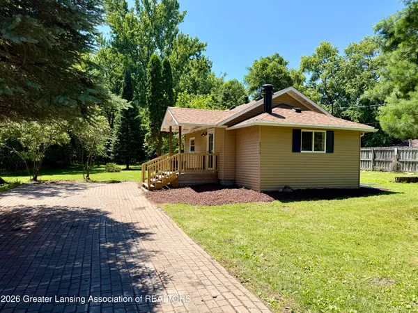 $109,900 | 2316 Midwood Street, Lansing, MI 48911