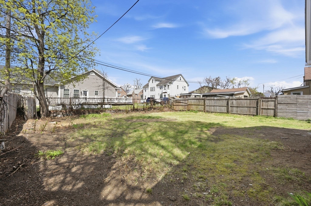 20 Conklin Street Springfield, MA 01109 - Photo 23 of 25