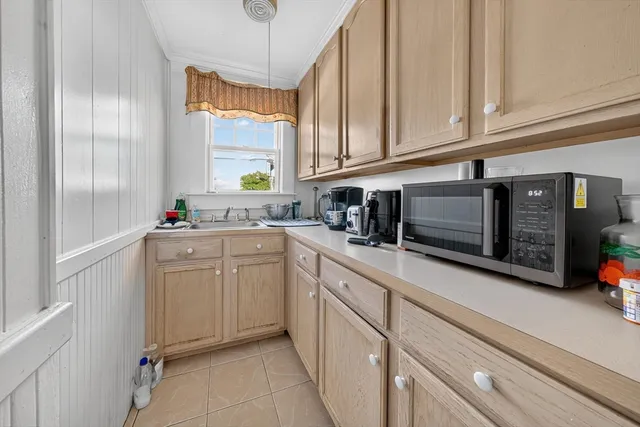 $760,000 | 2022-2030 Highland Avenue, Fall River, MA 02720