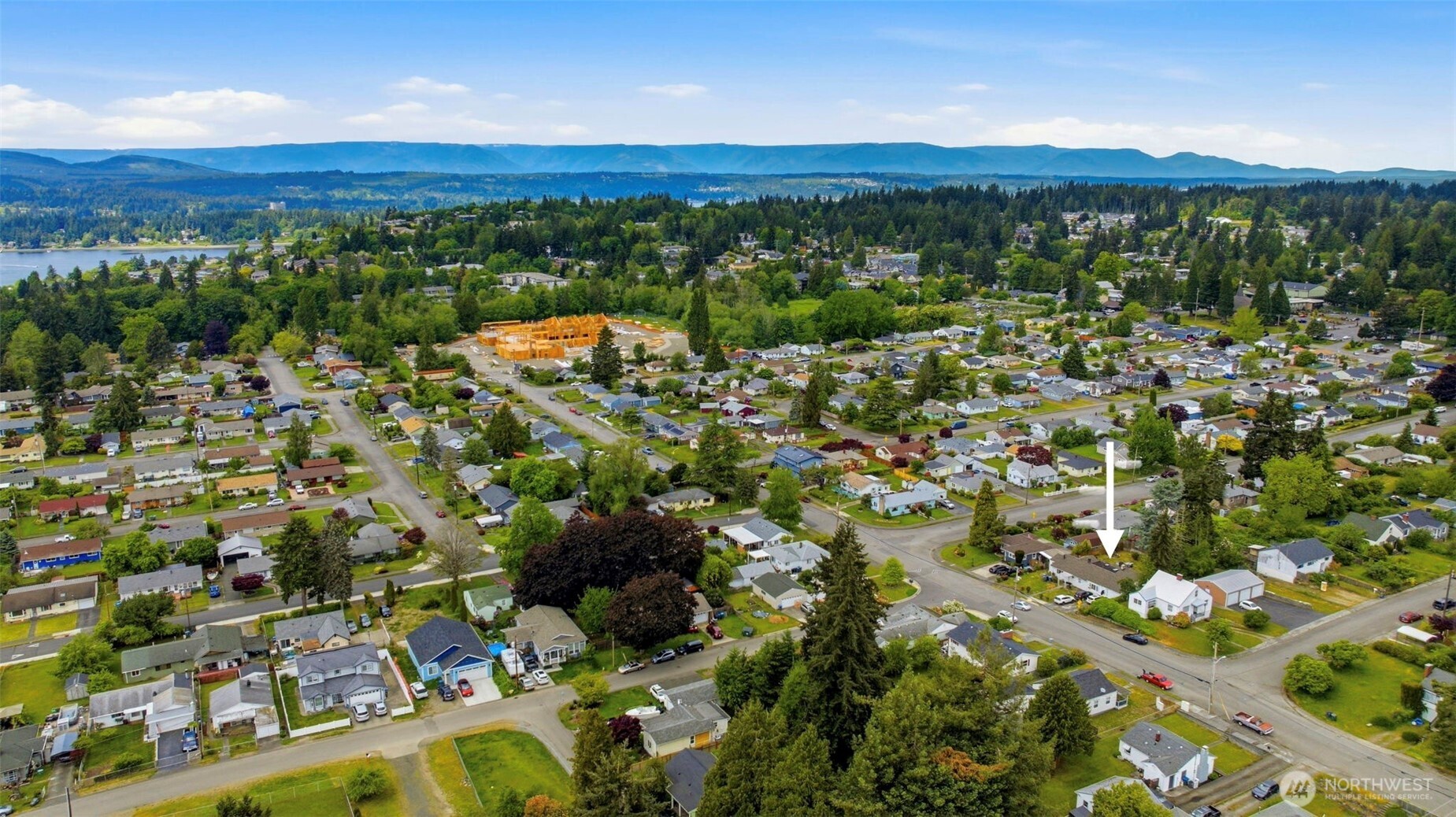 1104 Dibb Street Bremerton, WA 98310 - Photo 14 of 15 a view of a city with mountain