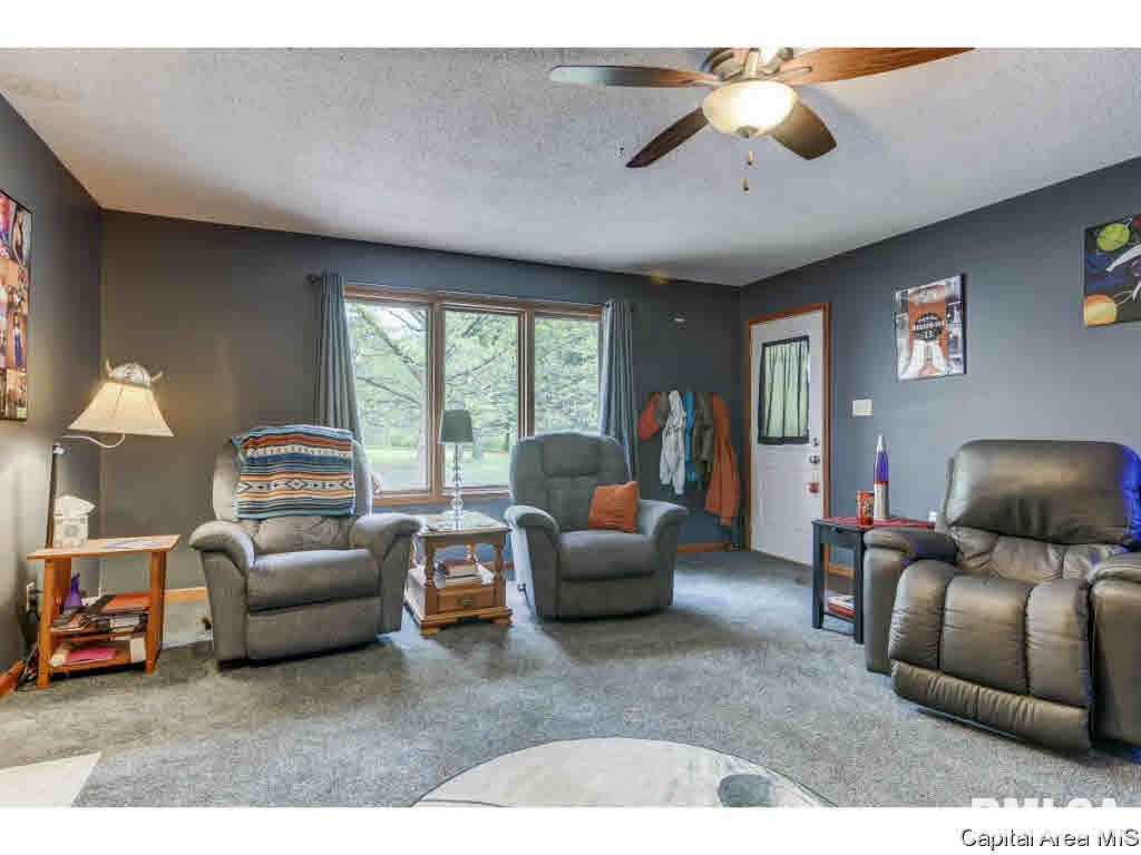 3900 Redbird Lane Springfield, IL 62707 - Photo 11 of 35