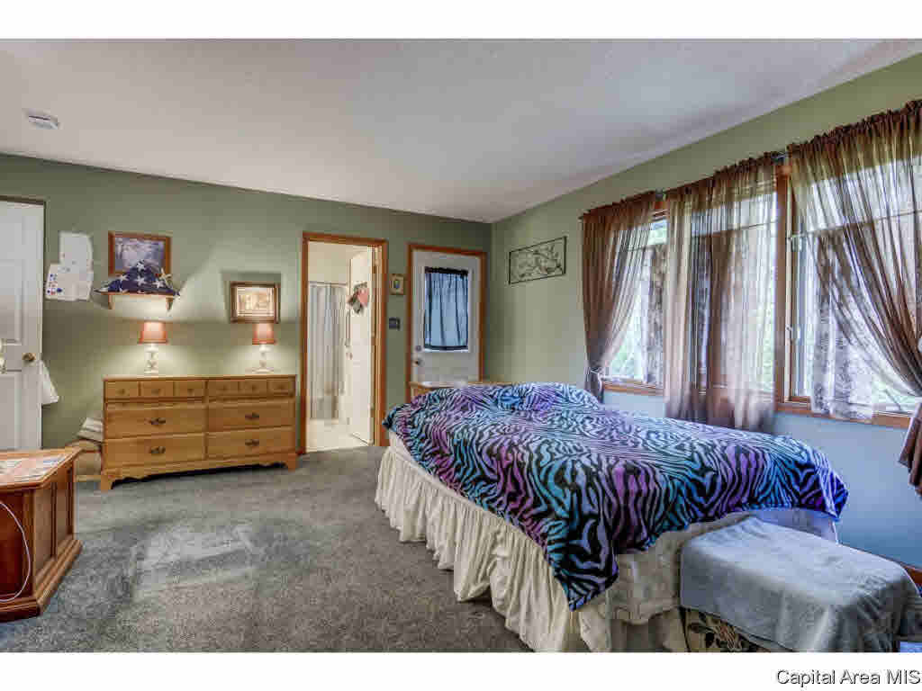3900 Redbird Lane Springfield, IL 62707 - Photo 12 of 35