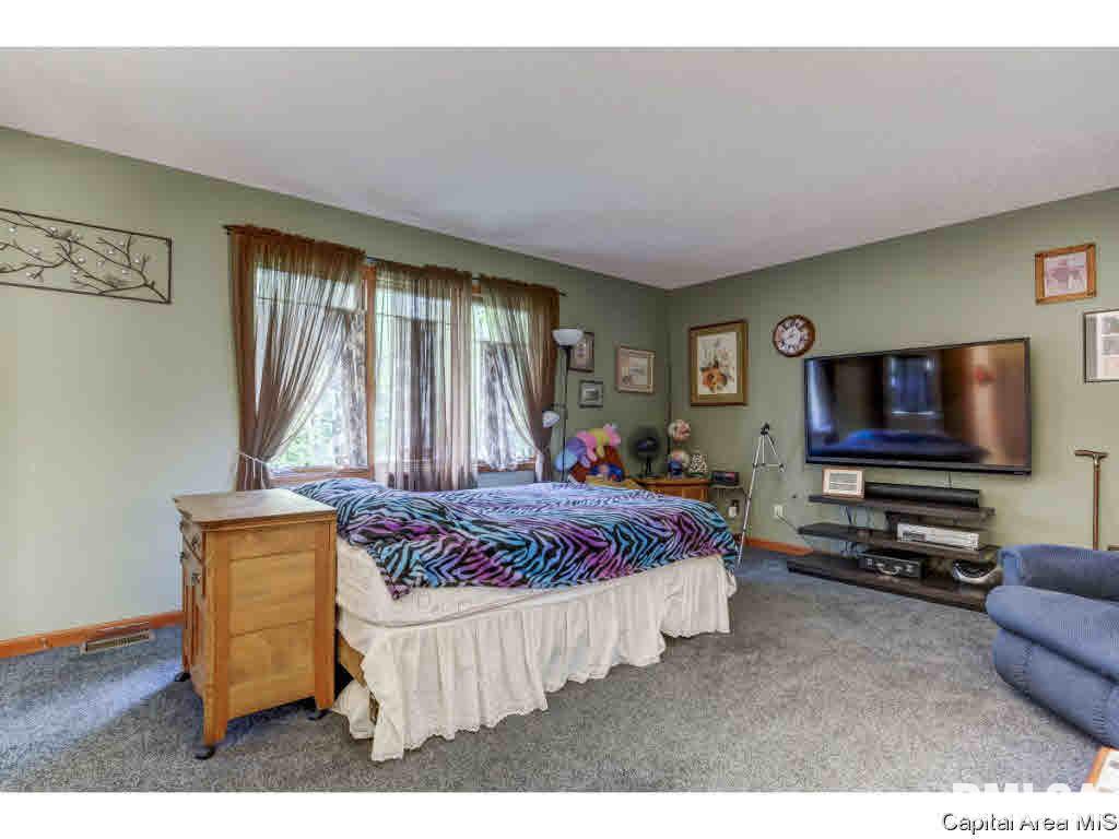 3900 Redbird Lane Springfield, IL 62707 - Photo 14 of 35