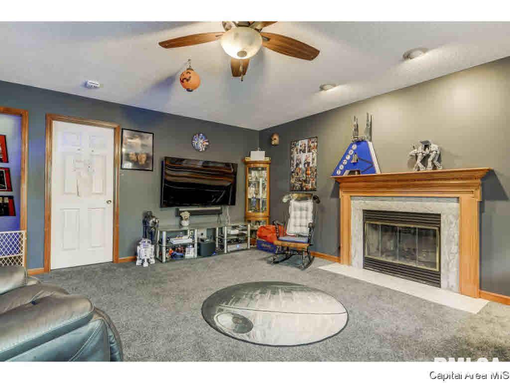3900 Redbird Lane Springfield, IL 62707 - Photo 9 of 35