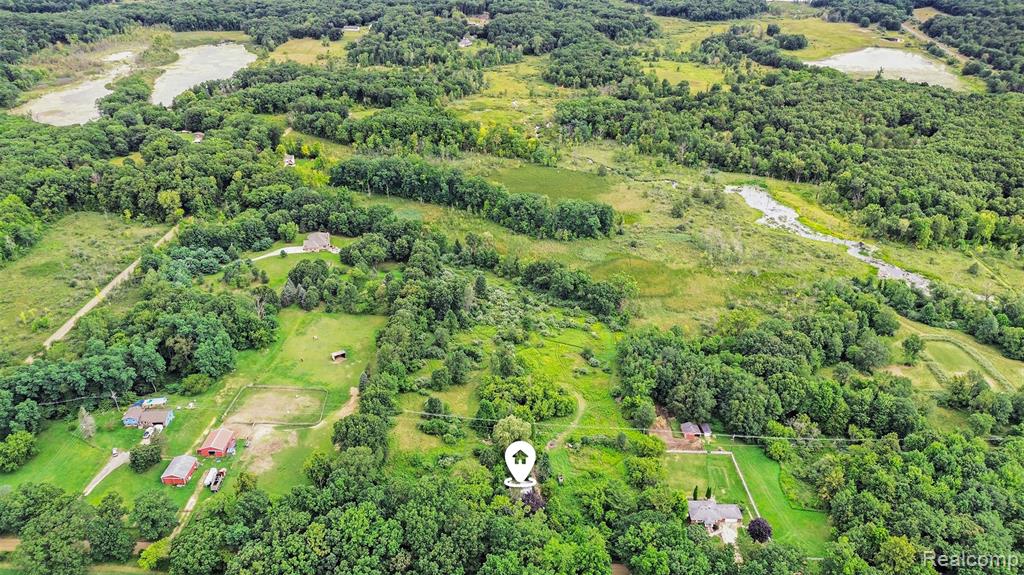548 Munger Road Holly, MI 48442 - Photo 4 of 13 Gallery Image 4