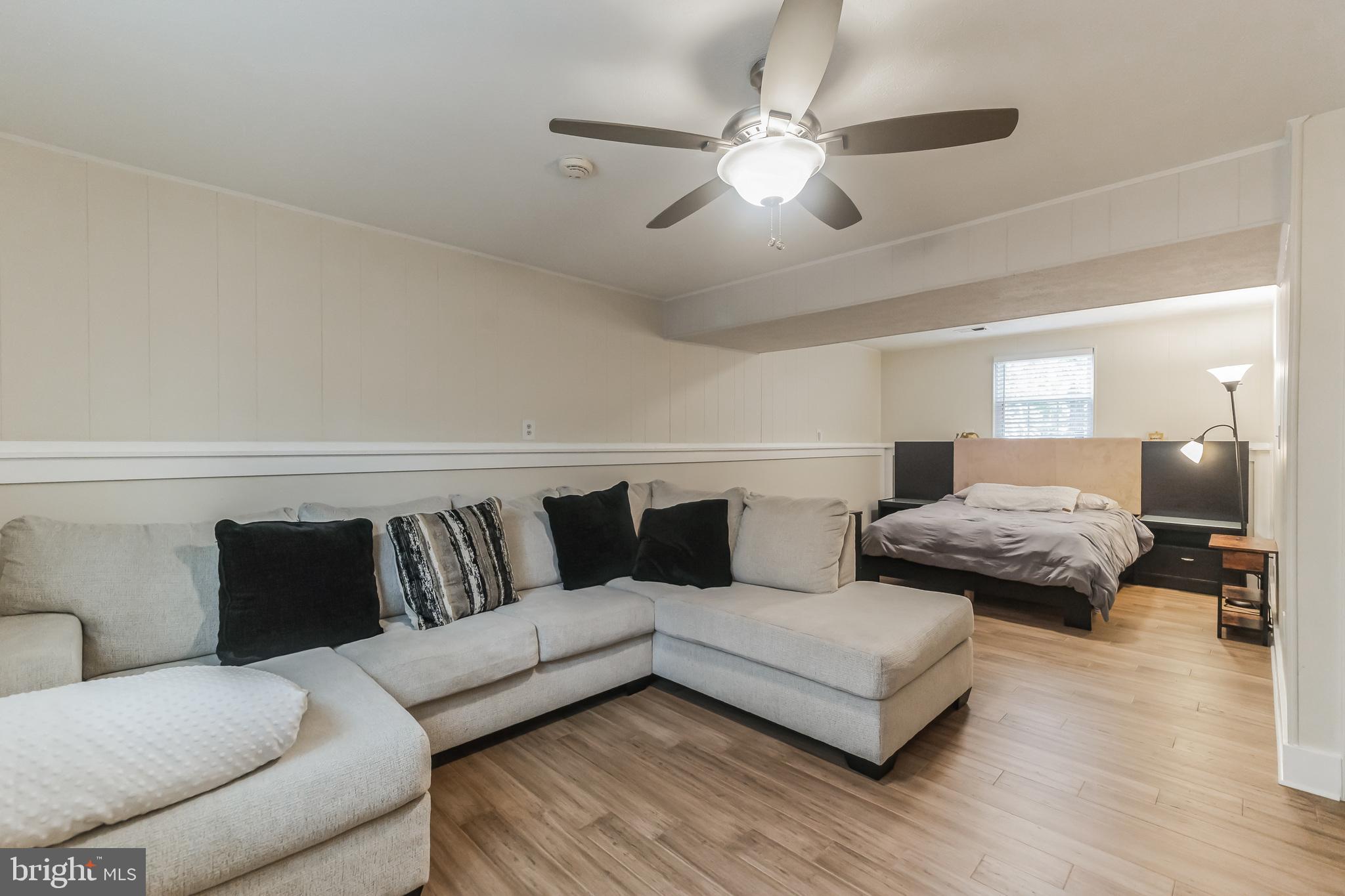 8195 Oakglen Road Manassas, VA 20110 - Photo 22 of 32 Tons of space on lower level to meet your needs