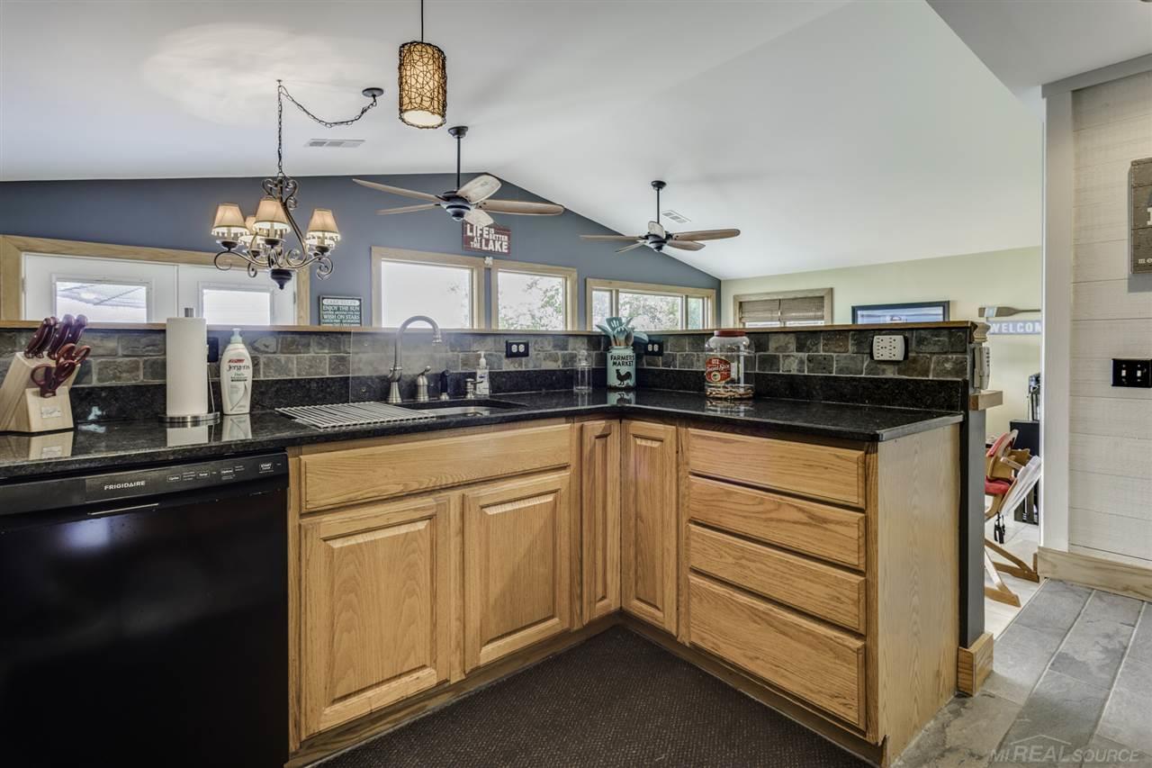 2843 South Lakeshore Road Applegate, MI 48401 - Photo 9 of 46 50017529-9.JPG