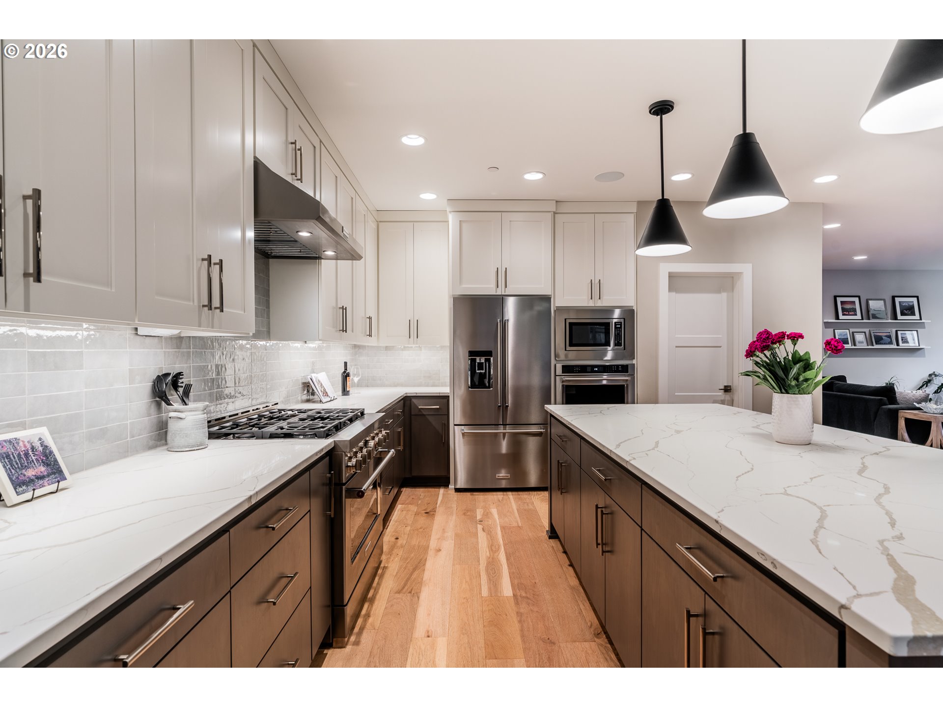 14044 Southwest Walnut Lane Tigard, OR 97223 - Photo 12 of 47