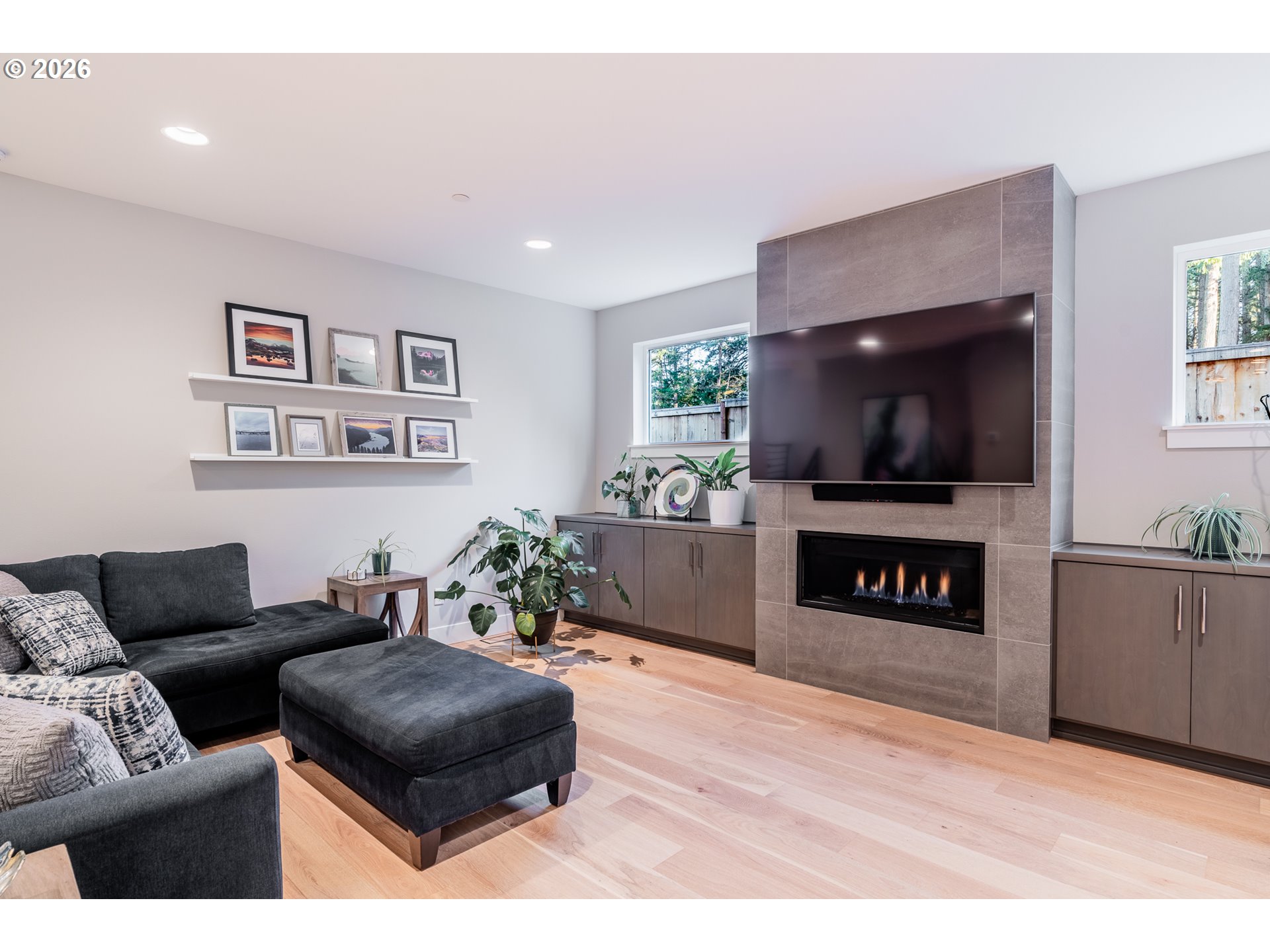 14044 Southwest Walnut Lane Tigard, OR 97223 - Photo 4 of 47