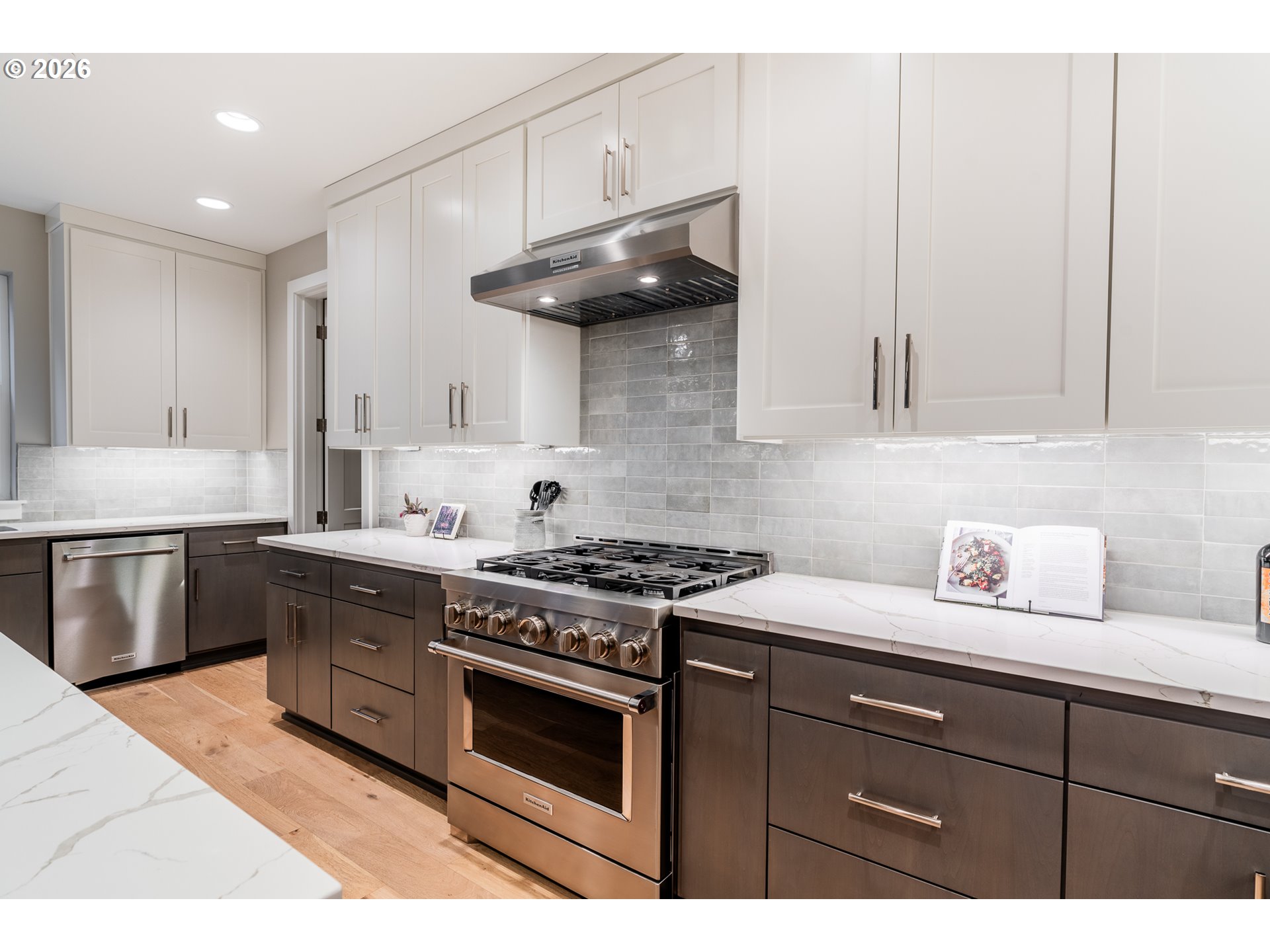 14044 Southwest Walnut Lane Tigard, OR 97223 - Photo 10 of 47