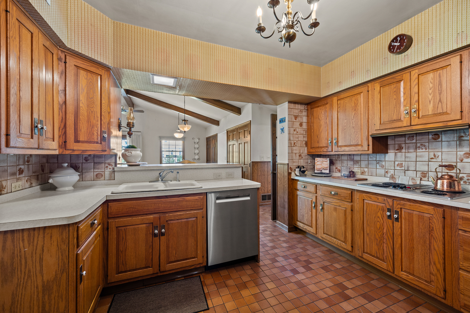 731 Selborne Road Riverside, IL 60546 - Photo 14 of 37