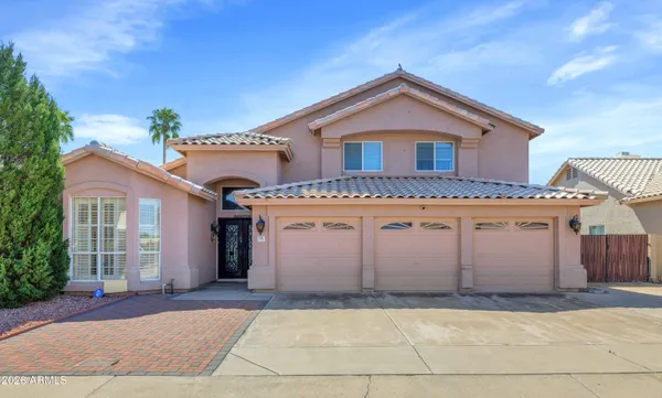 $719,000 | 1331 West Beck Lane, Phoenix, AZ 85023