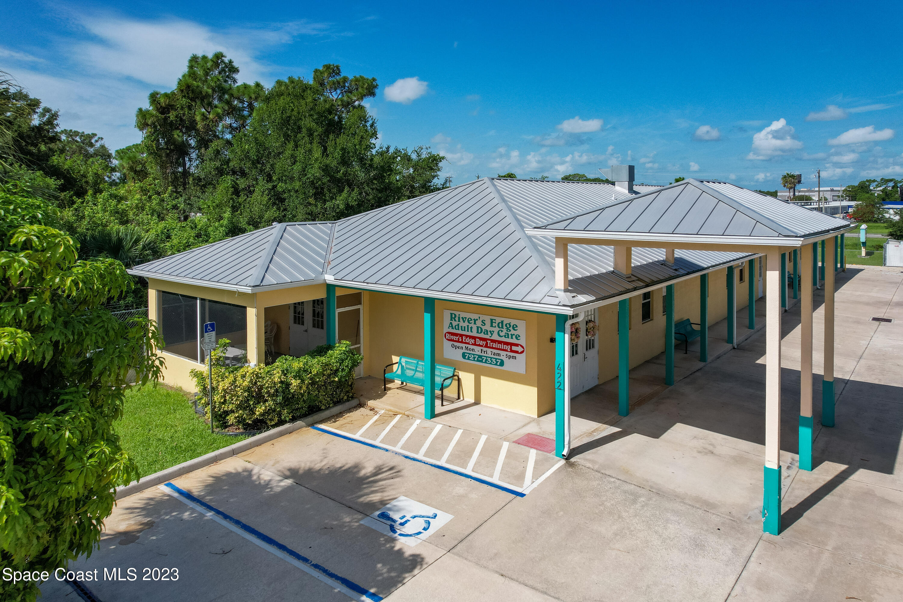 422 Martin Road Palm Bay, FL 32909 - Photo 13 of 37 Front