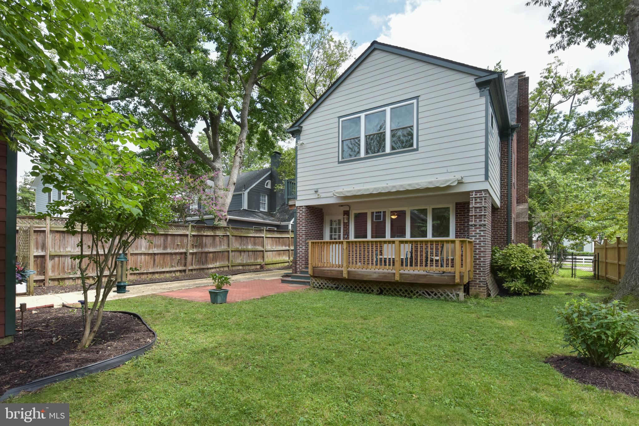 2604 Ridge Rd Drive Alexandria, VA 22302 - Photo 4 of 61