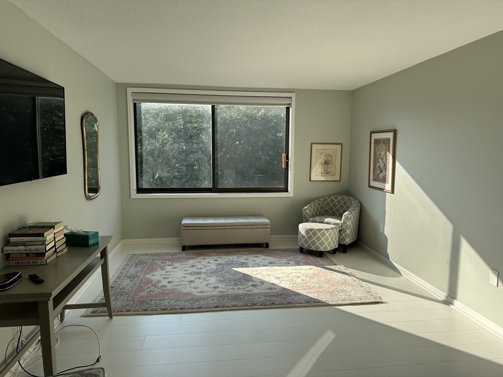 406 Paradise Road, Unit 2P Swampscott, MA 01907 - Photo 20 of 24