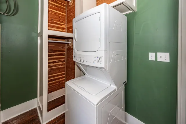 $2,100 | 34 Amherst Street, Unit B, Charleston, SC 29403