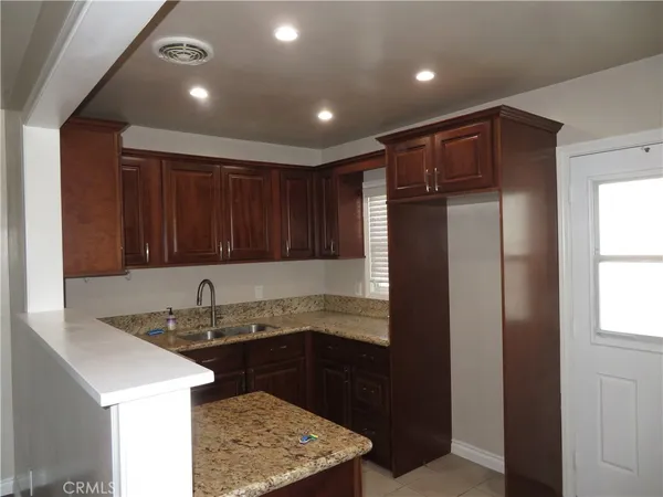 $1,350,000 | 9833 Walnut Street, Bellflower, CA 90706