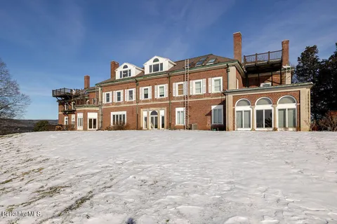 $895,000 | 200 Old Stockbridge Road, Lenox, MA 01240