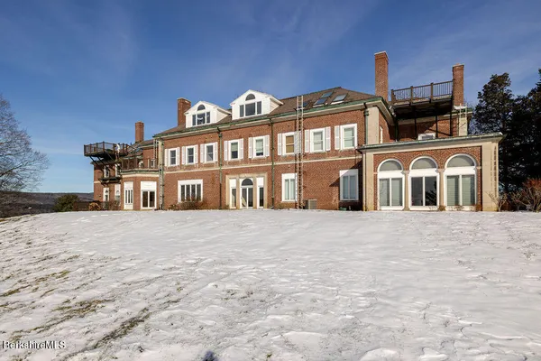 $895,000 | 200 Vanna # 3 Old Stockbridge Road, Stockbridge, MA 01262