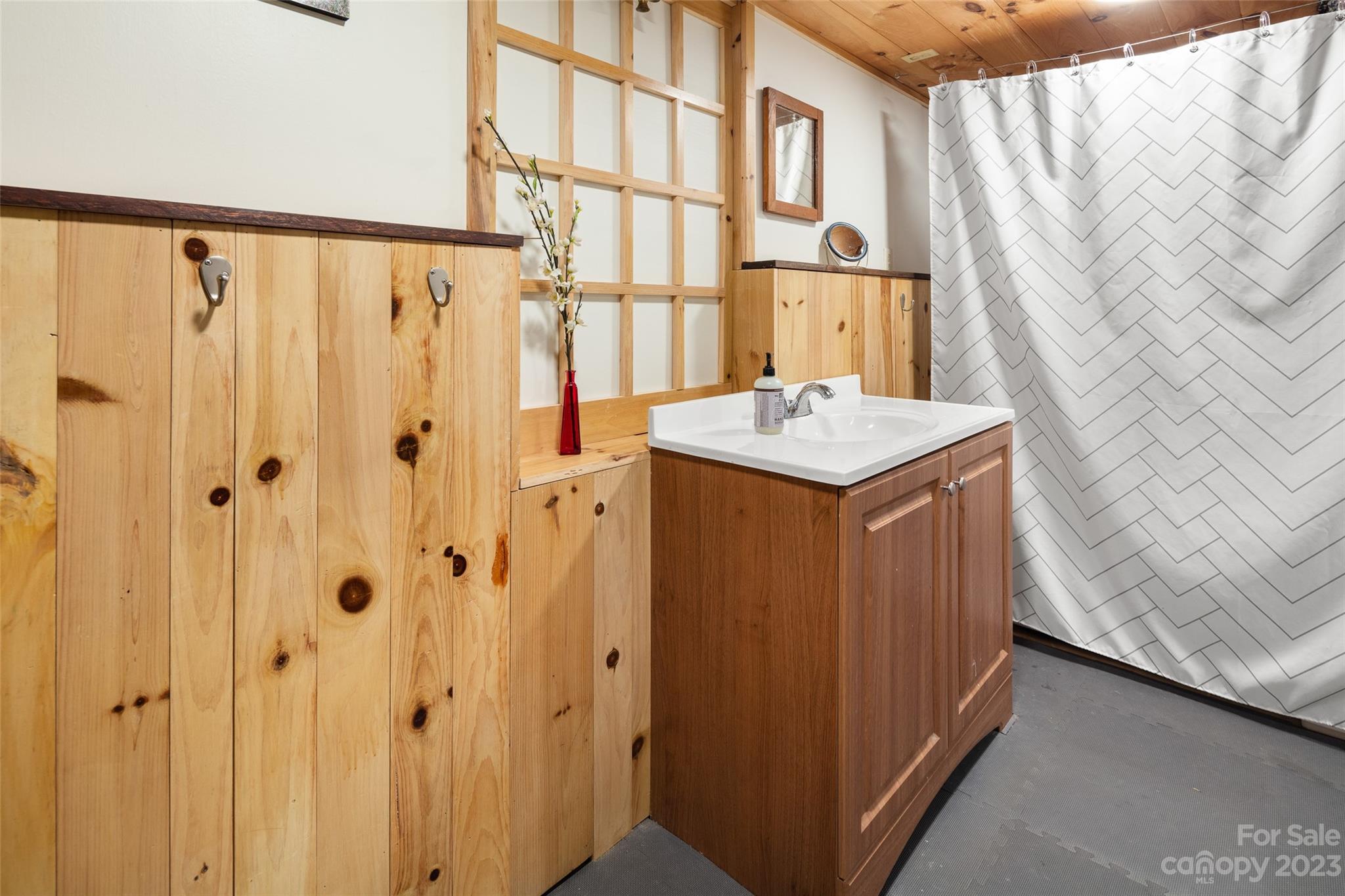 304 Old Macedonia Road Saluda, NC 28773 - Photo 21 of 42 Gallery Image 21