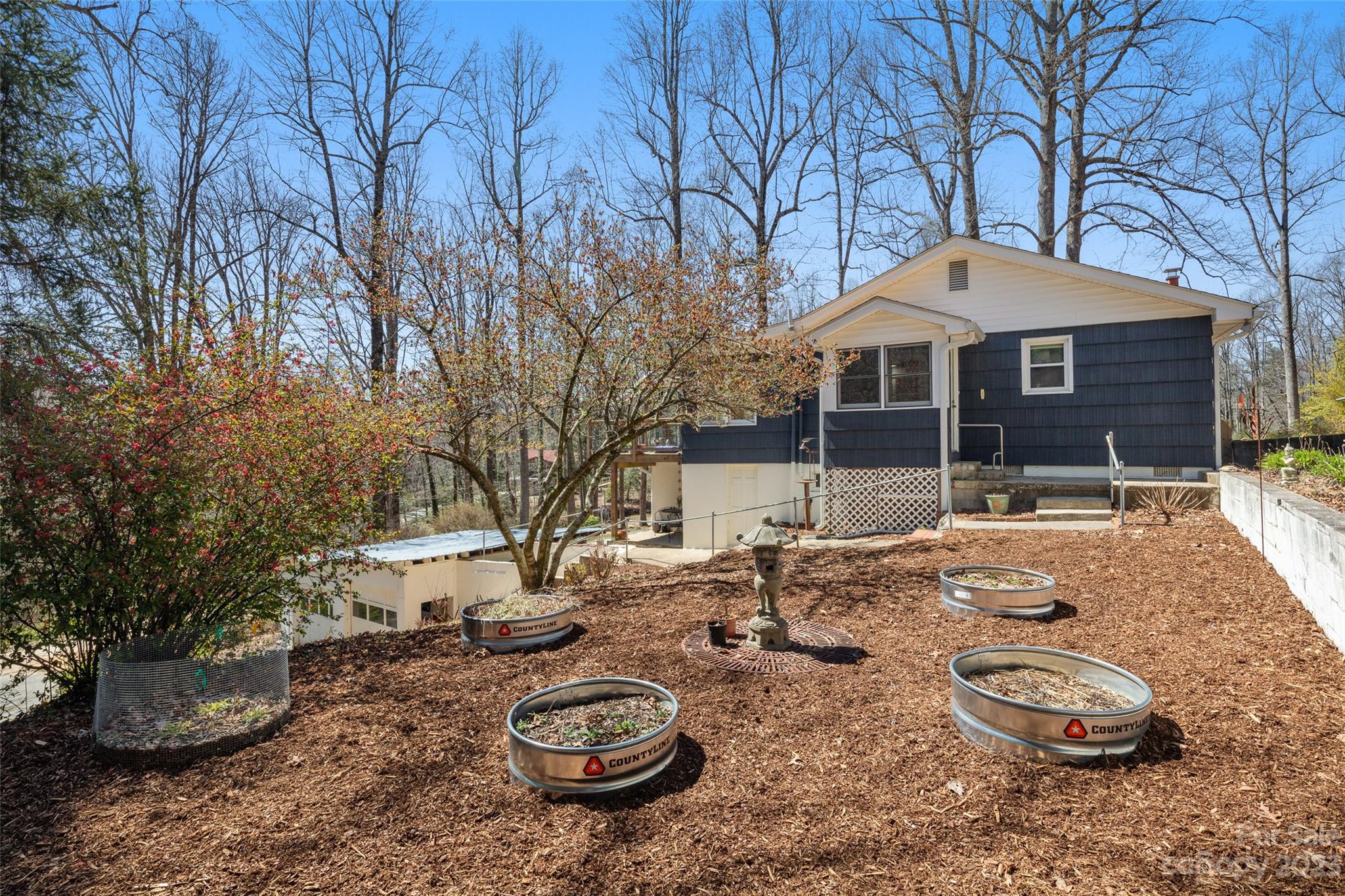 304 Old Macedonia Road Saluda, NC 28773 - Photo 37 of 42 Gallery Image 37