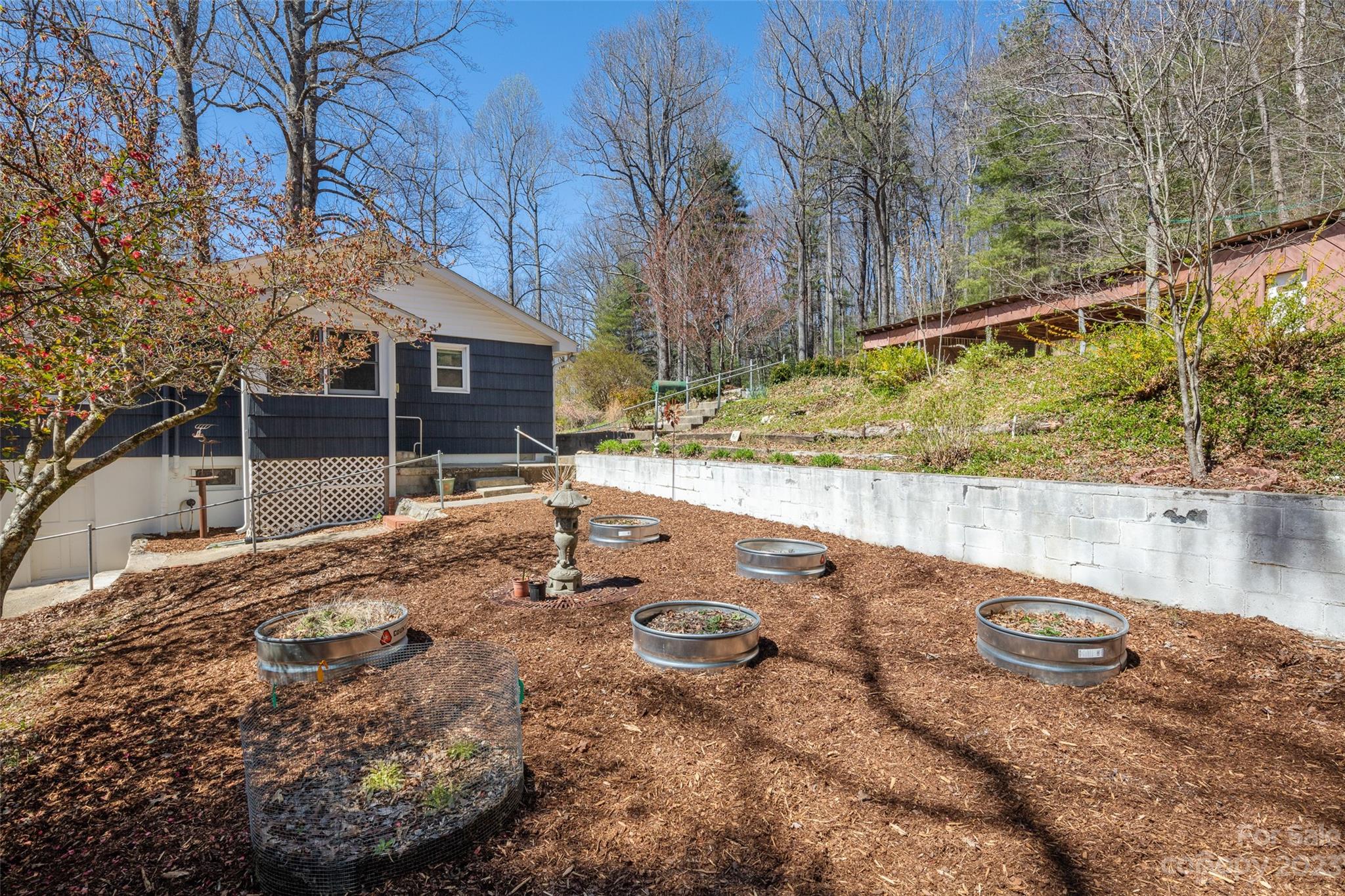 304 Old Macedonia Road Saluda, NC 28773 - Photo 38 of 42 Gallery Image 38