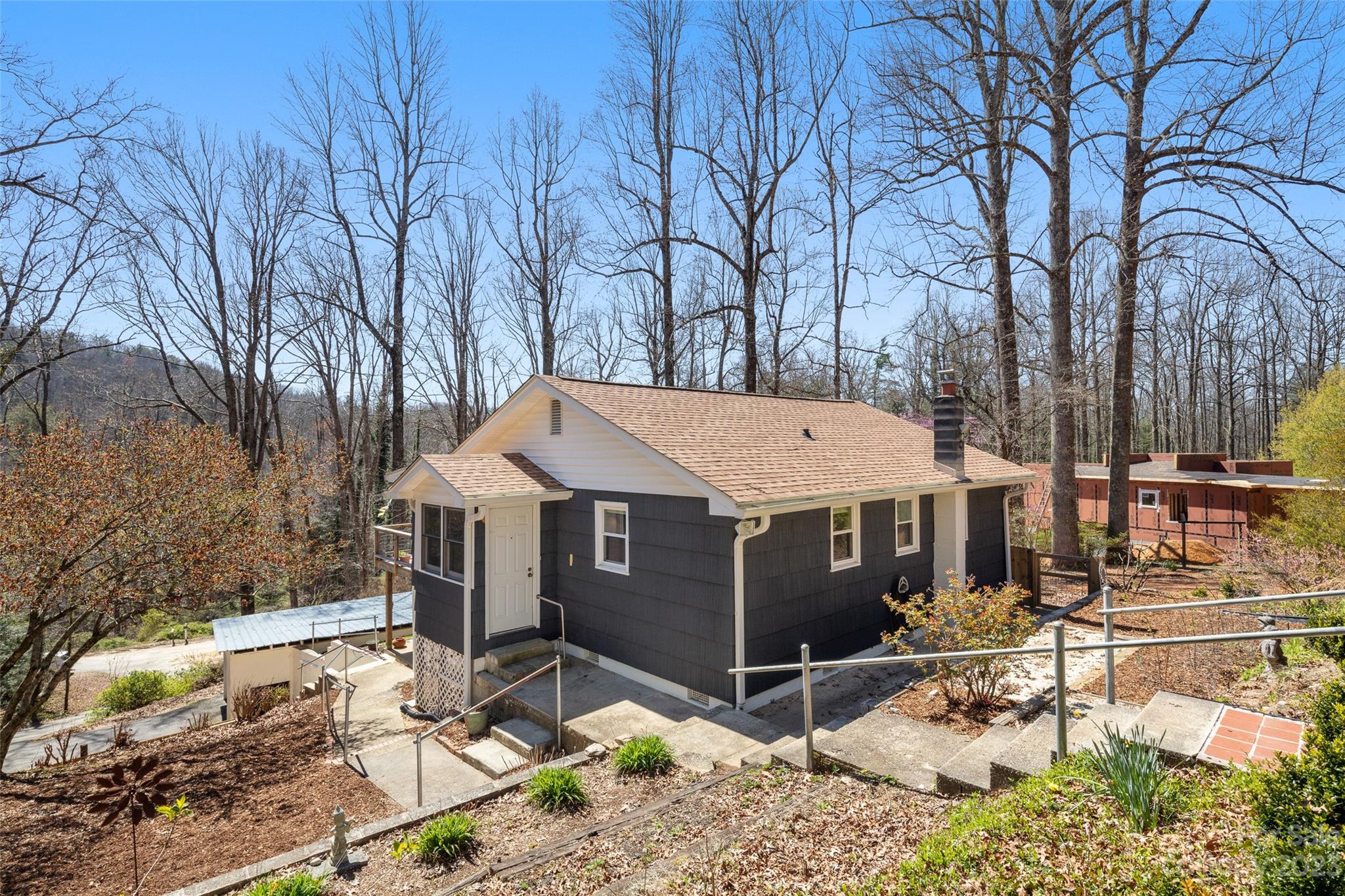 304 Old Macedonia Road Saluda, NC 28773 - Photo 7 of 42 Gallery Image 7