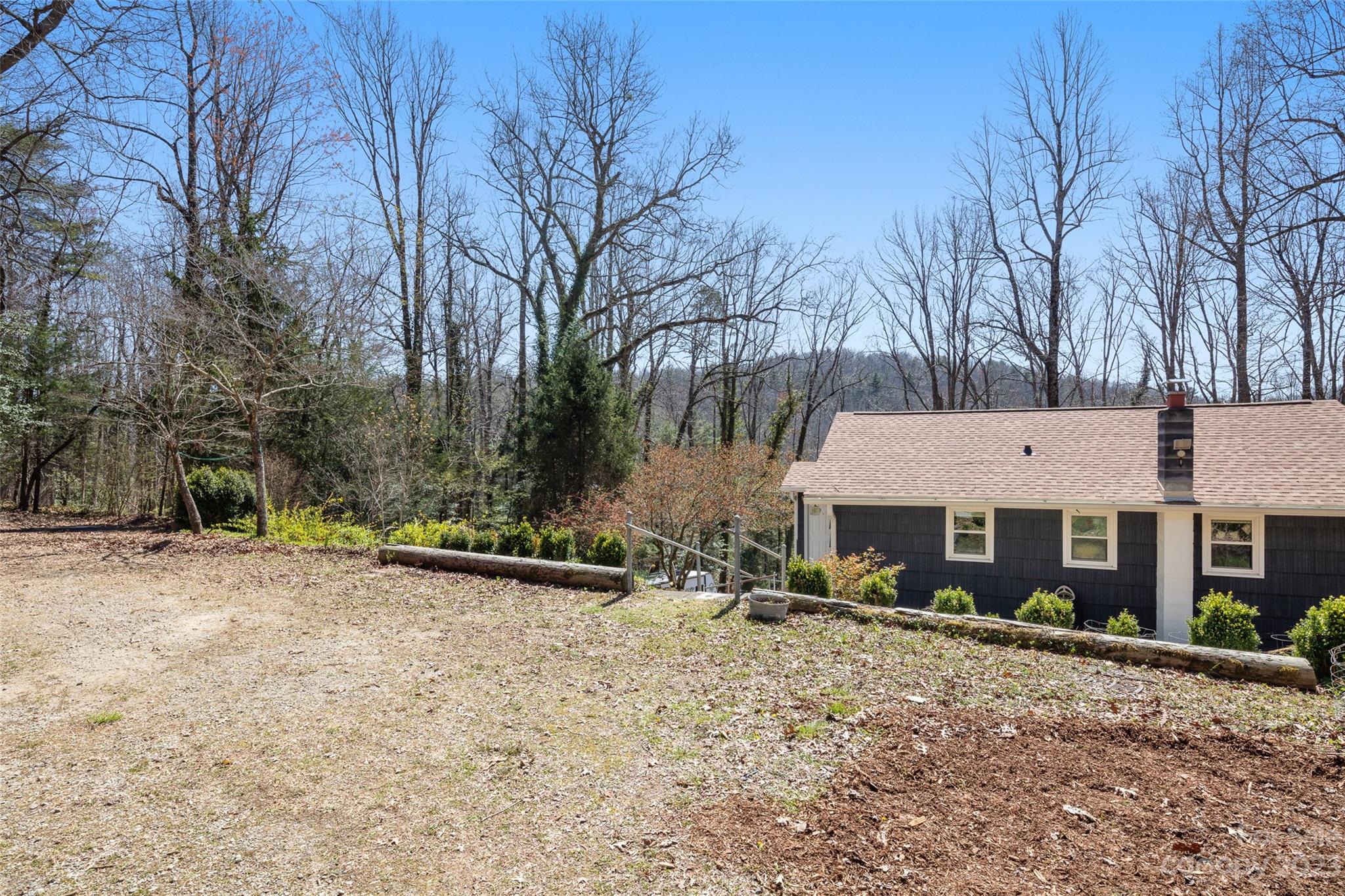 304 Old Macedonia Road Saluda, NC 28773 - Photo 8 of 42 Gallery Image 8