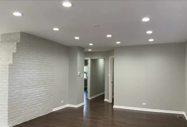 a view of empty room