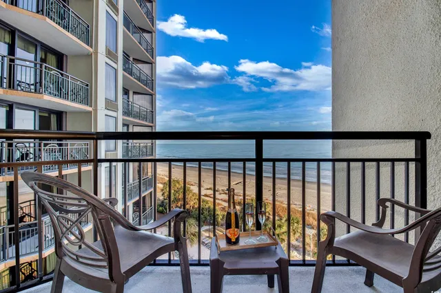 $189,900 | 2710 North Ocean Boulevard, Unit 622, Myrtle Beach, SC 29577