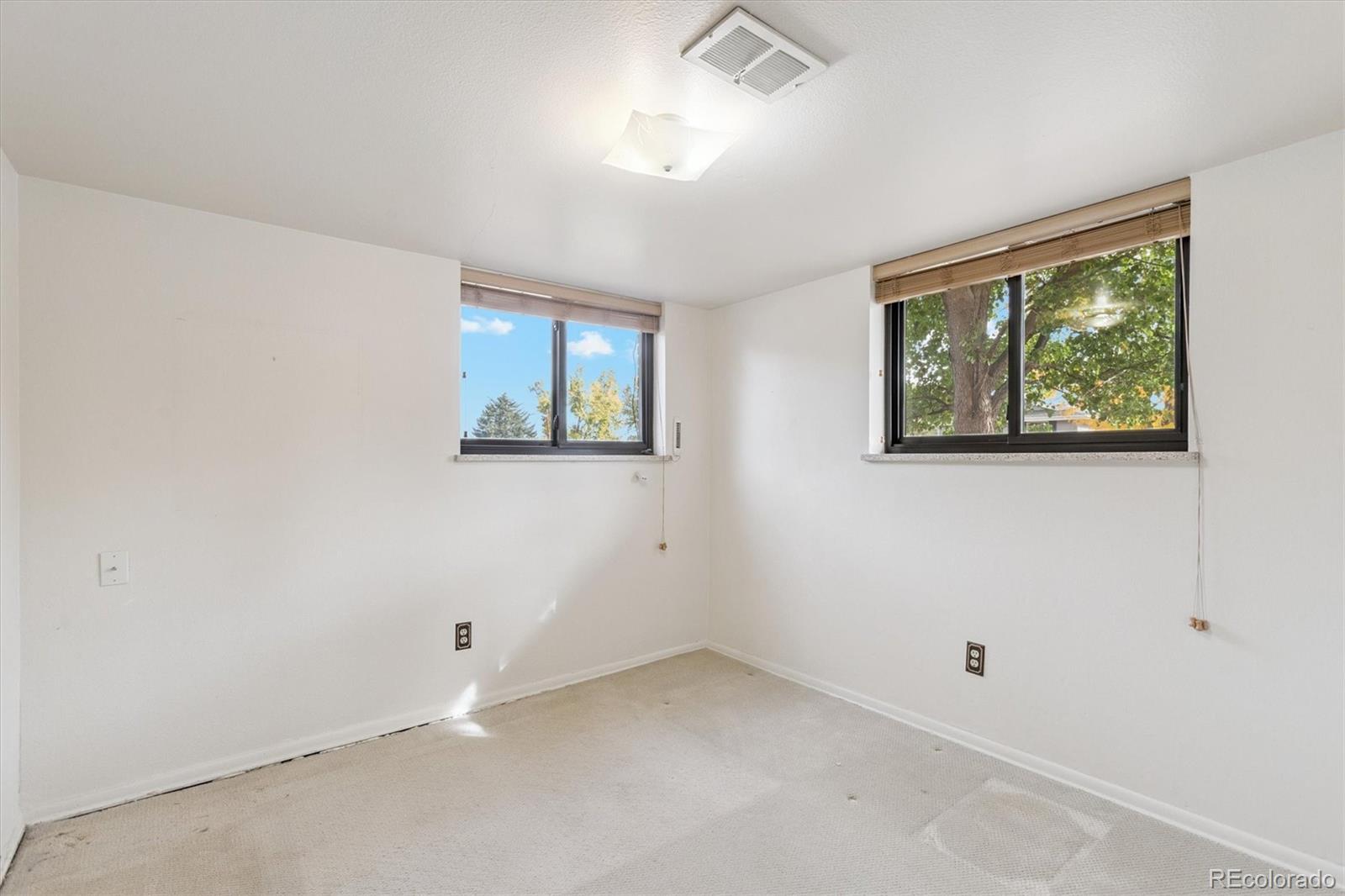 6193 South Jackson Street Centennial, CO 80121 - Photo 19 of 31 an empty room with a window