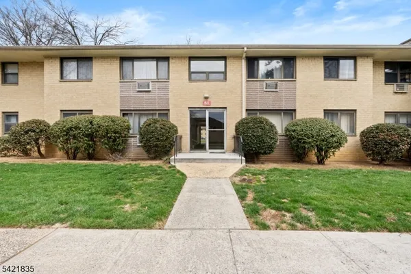 $2,200 | 401 Highway 22, Unit B, Plainfield, NJ 07060