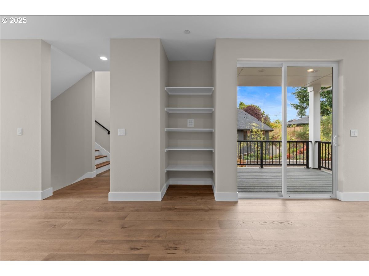 9818 Southwest 34th Place Portland, OR 97219 - Photo 8 of 23