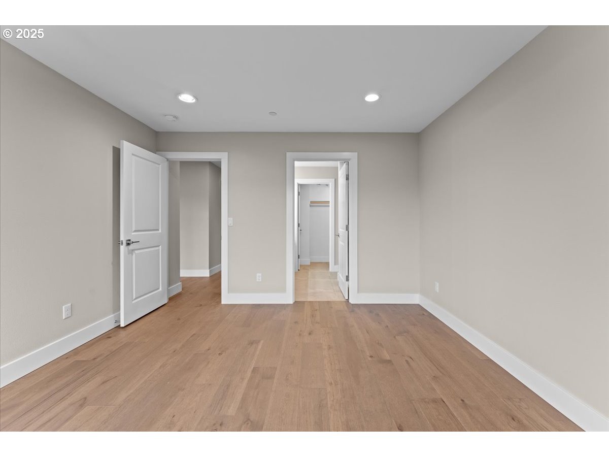 9818 Southwest 34th Place Portland, OR 97219 - Photo 10 of 23