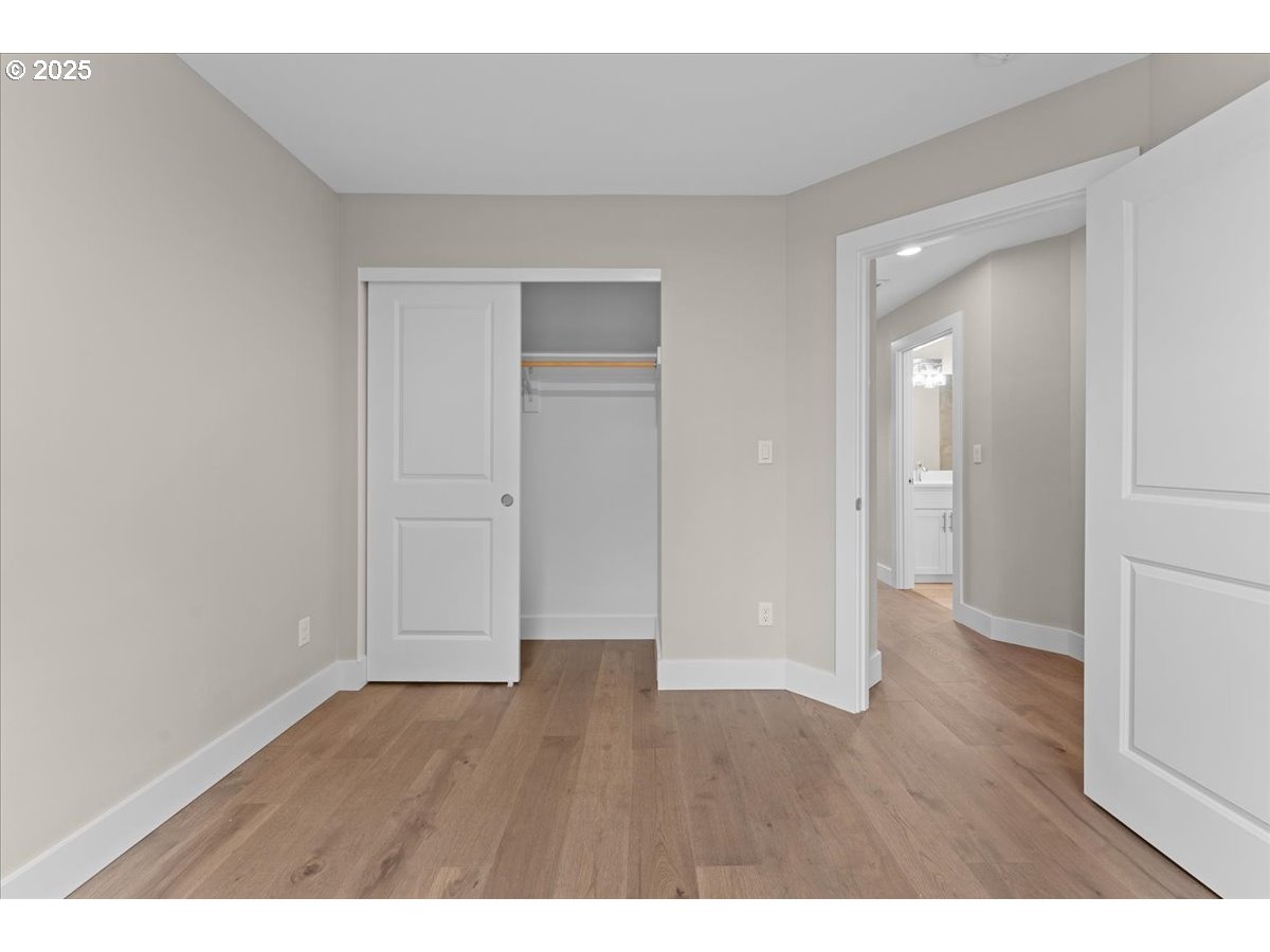 9818 Southwest 34th Place Portland, OR 97219 - Photo 14 of 23