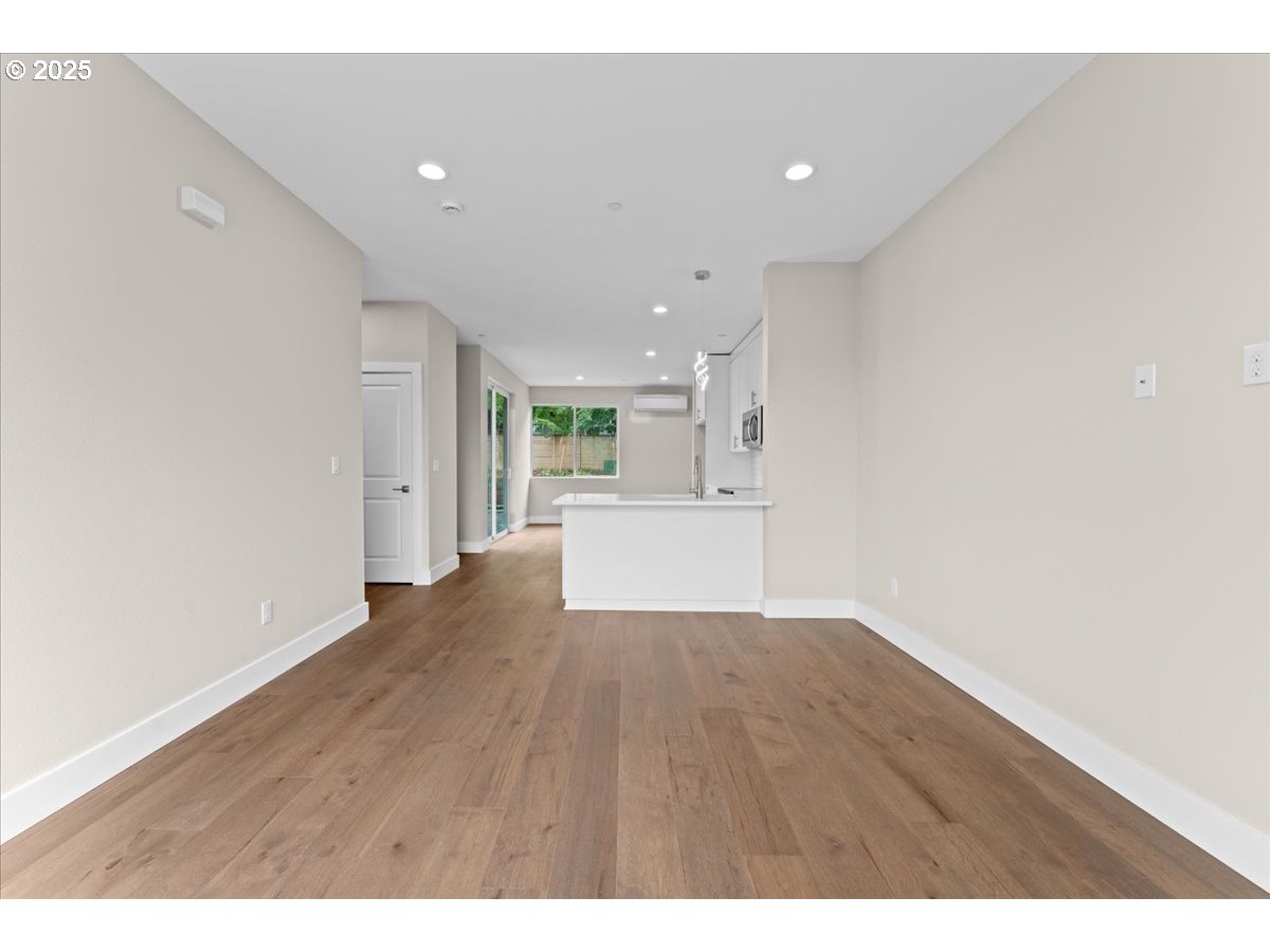 9818 Southwest 34th Place Portland, OR 97219 - Photo 7 of 23