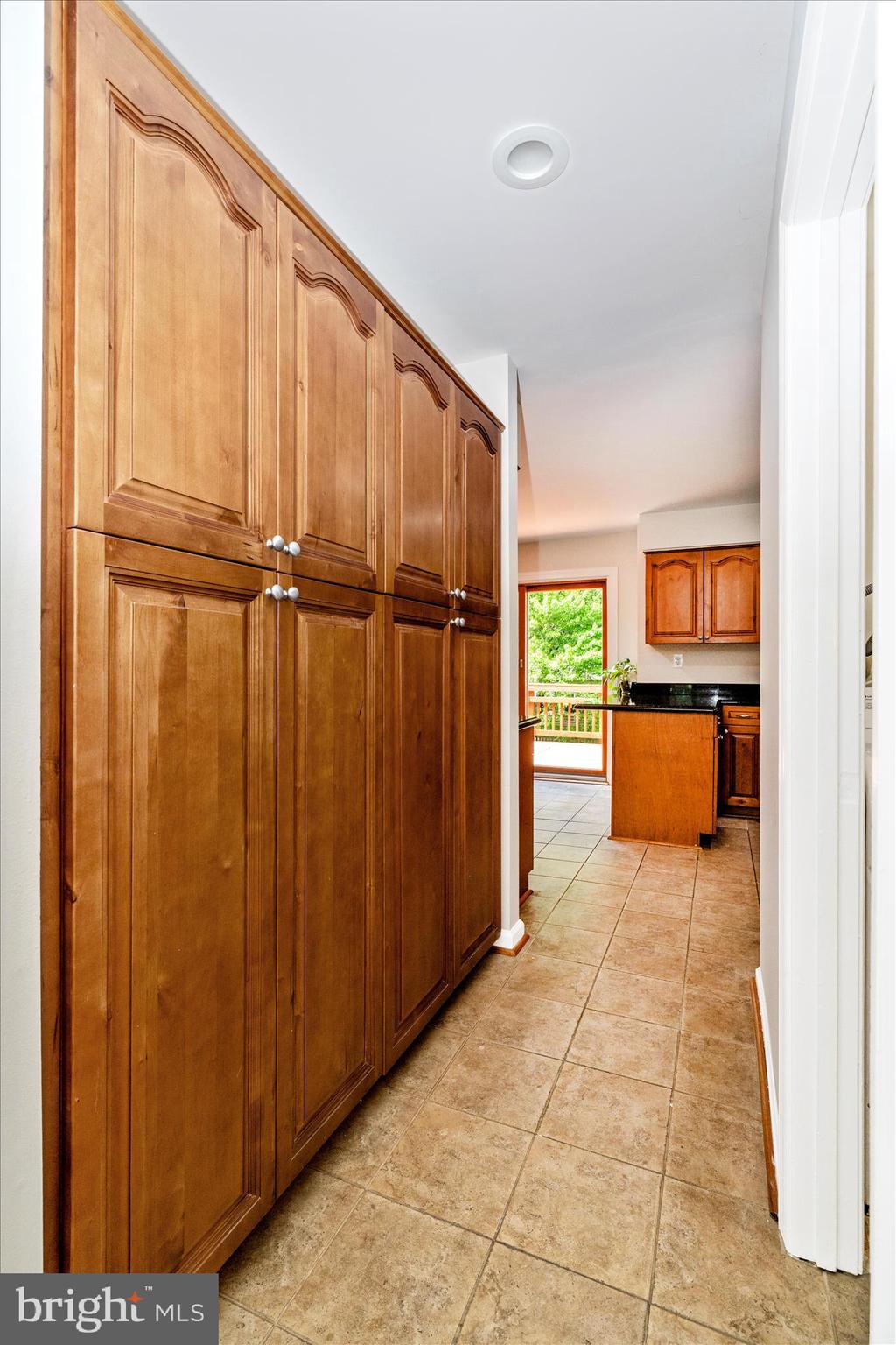 16000 Narrows Terrace Silver Spring, MD 20906 - Photo 20 of 54 a view of a hallway with closet and a window