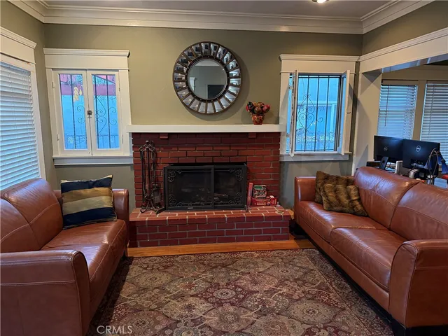 $1,035,000 | 287 Kennebec Avenue, Long Beach, CA 90803