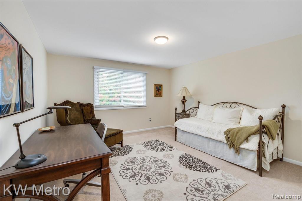 323 Shellbourne Drive Rochester, MI 48309 - Photo 33 of 62