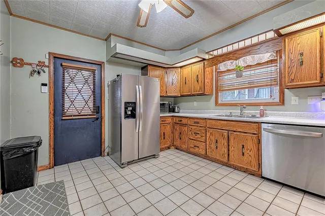 $219,900 | 423 East Pittsburgh Street, Greensburg, PA 15601