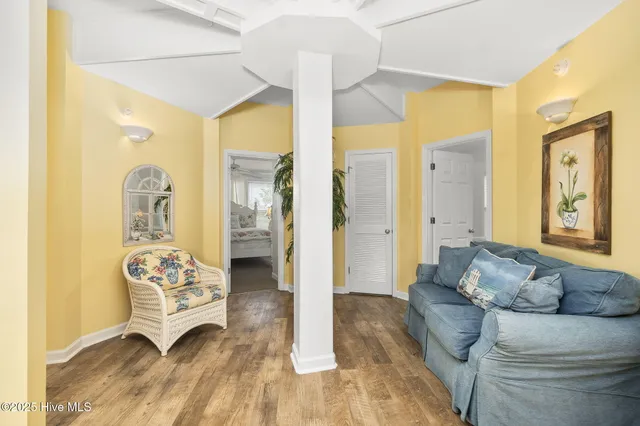 $2,250,000 | 11009 Inlet Drive, Emerald Isle, NC 28594