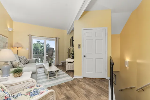 $2,250,000 | 11009 Inlet Drive, Emerald Isle, NC 28594