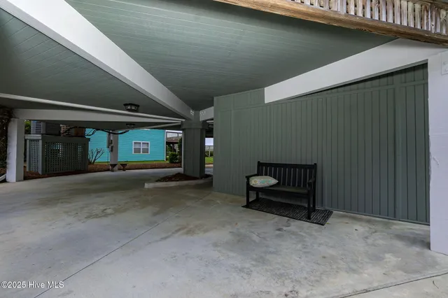 $2,250,000 | 11009 Inlet Drive, Emerald Isle, NC 28594