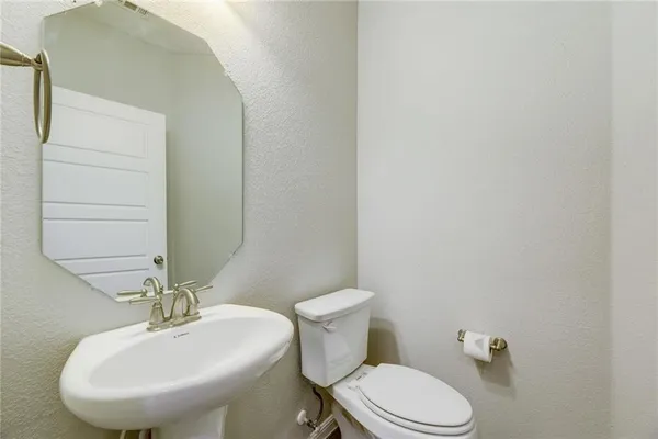 $2,200 | 13400 Briarwick Drive, Unit 903, Austin, TX 78729
