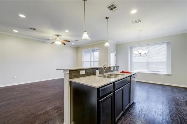 $2,200 | 13400 Briarwick Drive, Unit 903, Austin, TX 78729