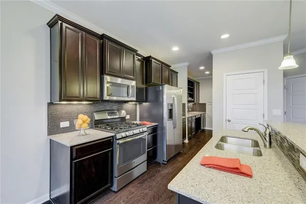 $2,200 | 13400 Briarwick Drive, Unit 903, Austin, TX 78729