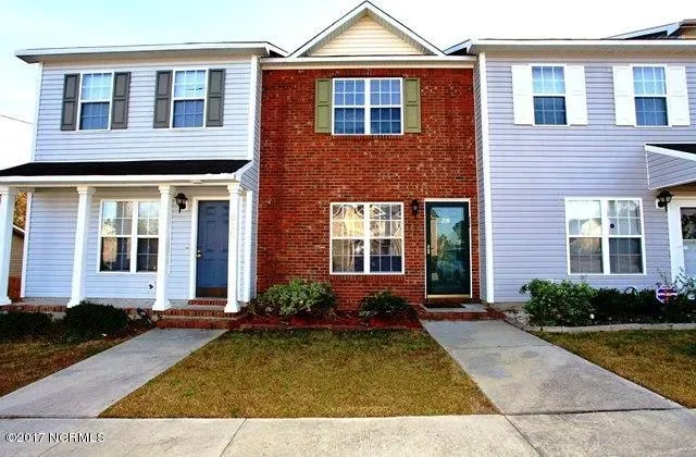 $1,075 | 208 Meadowbrook Lane, Jacksonville, NC 28546