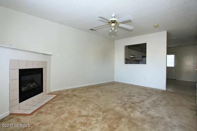 $1,075 | 208 Meadowbrook Lane, Jacksonville, NC 28546