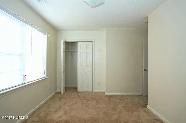 $1,075 | 208 Meadowbrook Lane, Jacksonville, NC 28546