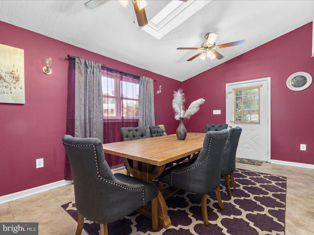 150 Shellcove Road Pasadena, MD 21122 - Photo 8 of 26 Gallery Image 8